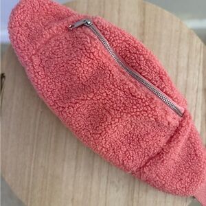 GAP Sherpa Fanny Pack